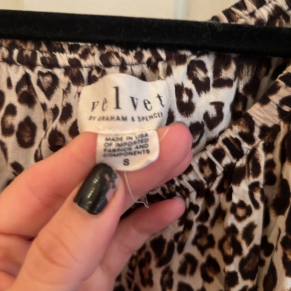 Velvet by Graham & Spencer Leopard Dress with Pockets Small - Picture 3 of 10